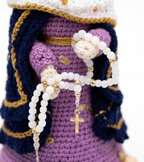Nossa Senhora das Lágrimas em Amigurumi | Decoração Religiosa