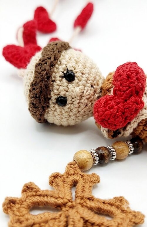 Pingente Dezena de Santo Antônio em Amigurumi – Fé e Proteç?