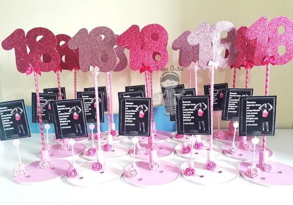 Centro de Mesa 18 Anos com Glitter e Foto