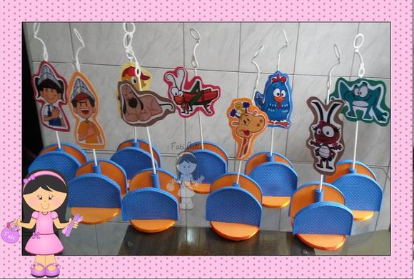 Centro de Mesa Galinha Pintadinha