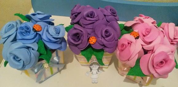 Vasinhos com Rosas de Eva