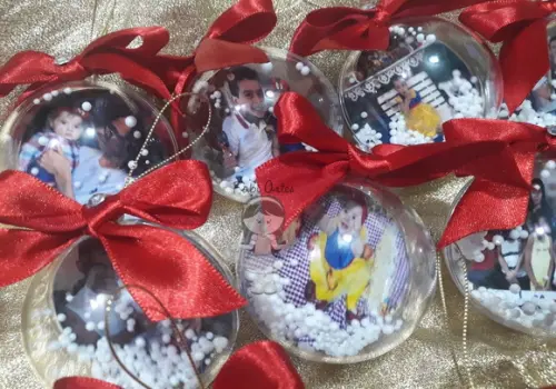 Bola de Natal Personalizada e Neve