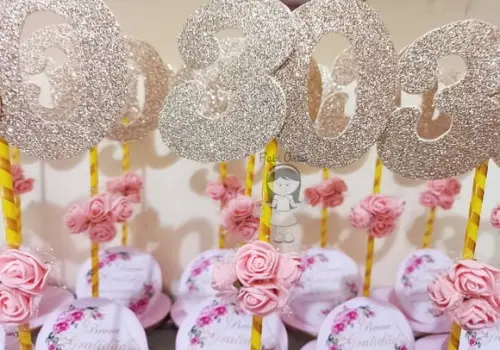 Centro de Mesa 30 Anos Rosa e Dourado
