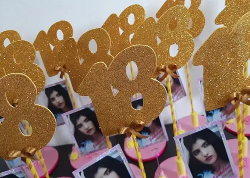 Centro de Mesa 18 Anos com Glitter e Foto