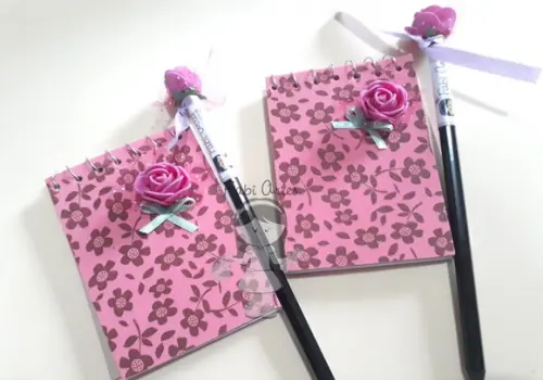 Kit 6 Bloquinho e Lápis Várias Estampas Rosa ou Outra Cor