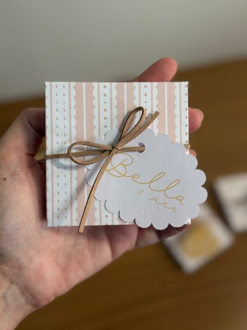 Lembrancinha Aniversário Maternidade - Bloquinho 8,5x8,5 Persona