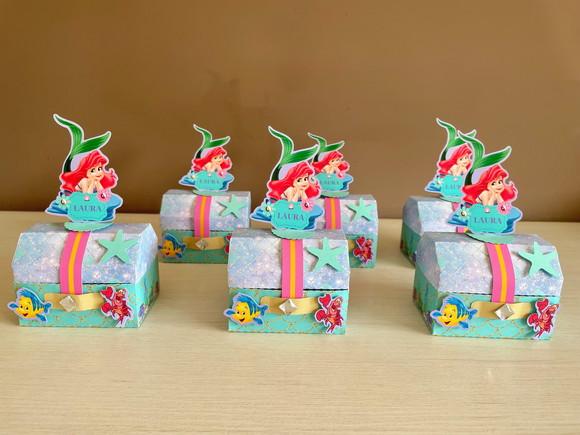 Kit com 10 Baús Festa Pequena Sereia Ariel