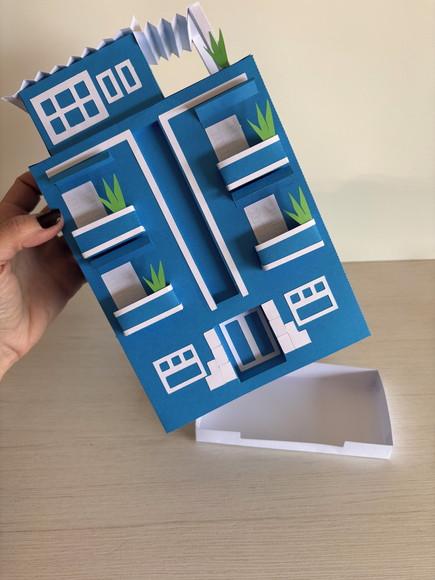 Centro de Mesa Prédio Azul Detetives DPA