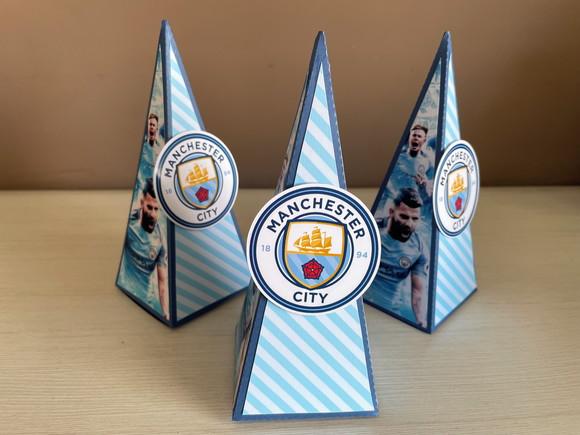 Kit Caixas Pirâmide Festa Manchester City 20 Itens