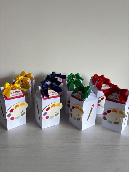 Kit com 20 Caixas Milk Pintando o Sete