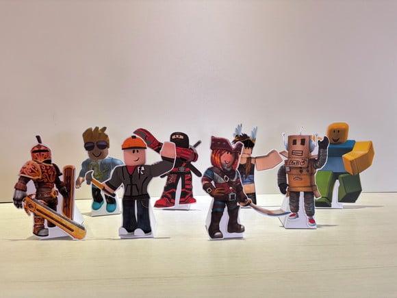 Kit Displays de Mesa Roblox 8 Ítens