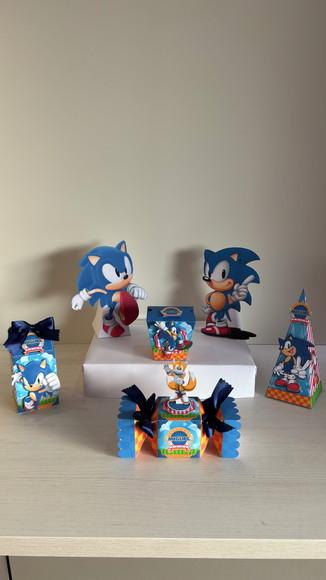 Kit Festa Sonic 20 Lembrancinhas + 2 Displays de Mesa