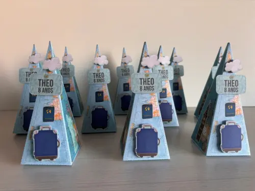 Kit Festa Volta ao Mundo 20 caixas Pirâmide