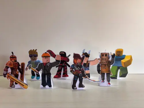 Kit Displays de Mesa Roblox 8 Ítens