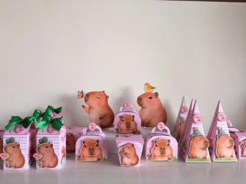 Kit Festa Capivara 20 Caixas + 2 Displays