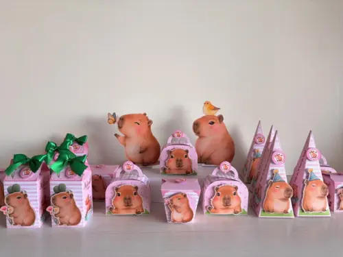 Kit Festa Capivara 20 Caixas + 2 Displays