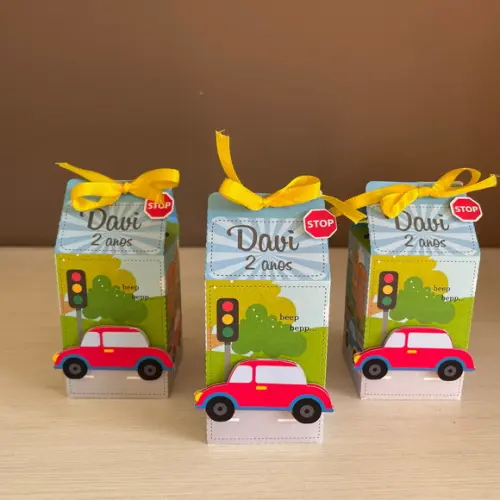 Kit com 20 caixas Festa Meios de Transporte
