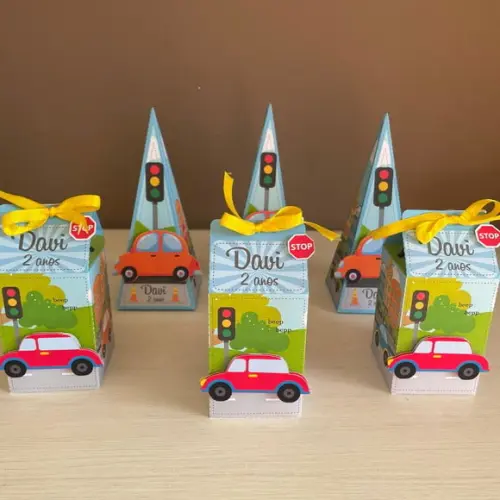 Kit com 20 caixas Festa Meios de Transporte