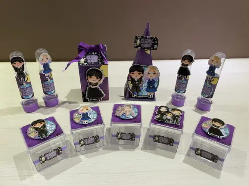 Kit Festa Wandinha com 20 lembrancinhas