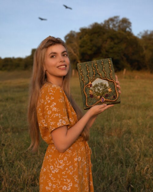 Diário Vintage com folhas envelhecidas - Espelho com fecho