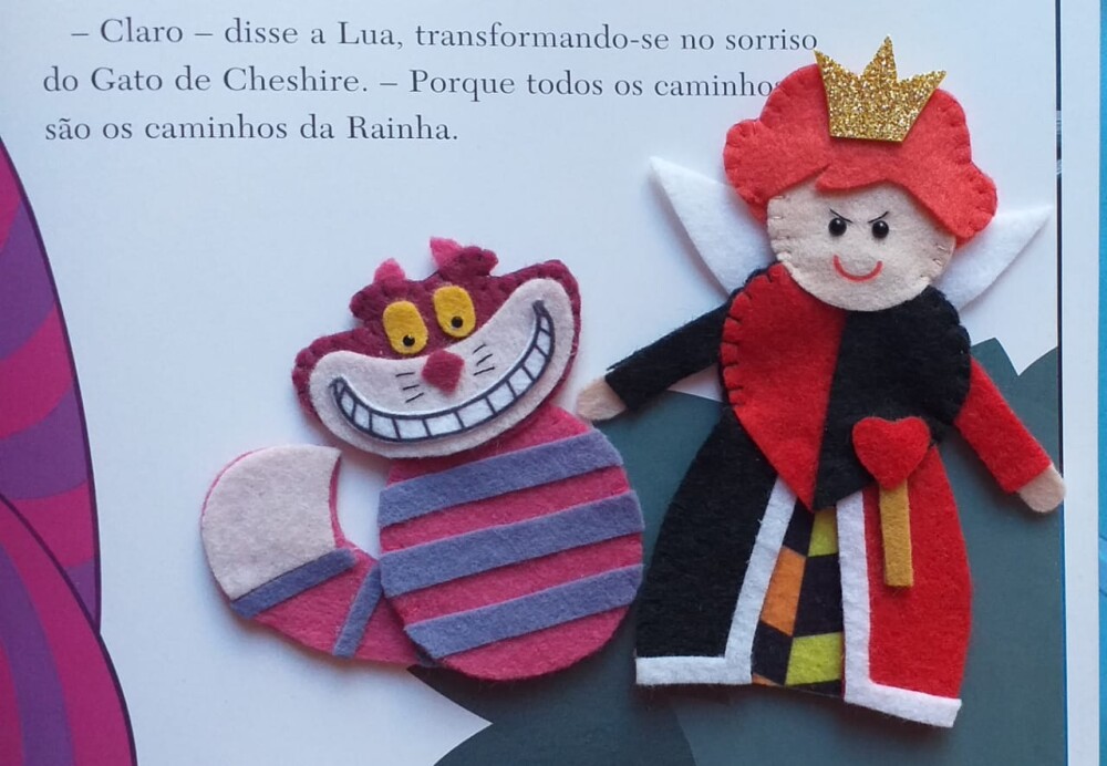 Dedoches Alice no País das Maravilhas