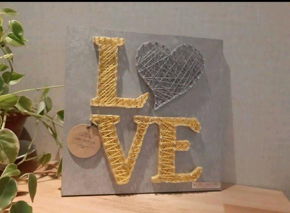 Quadro Love em String Art