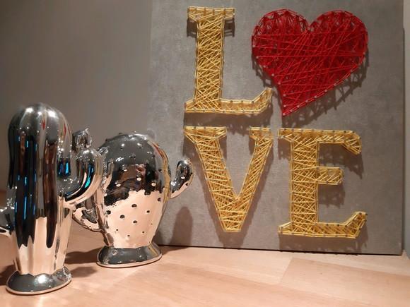 Quadro Love em String Art
