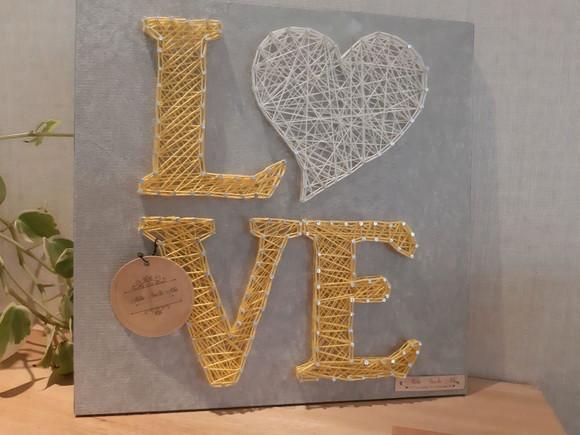 Quadro Love em String Art