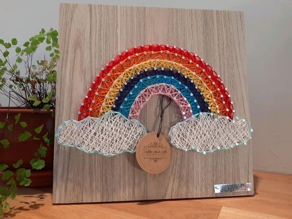 Quadro Nuvem Unicórnio em String Art