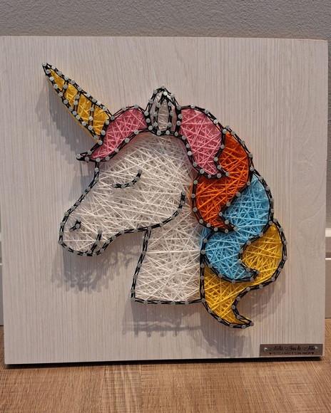 Quadro Unicórnio em String Art