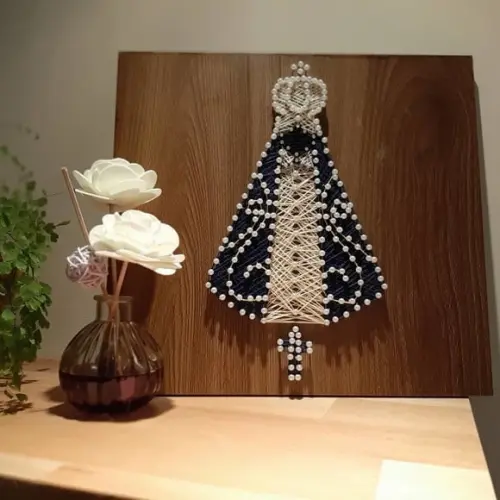 Quadro Nossa Senhora Aparecida em String Art