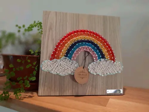 Quadro Nuvem Unicórnio em String Art
