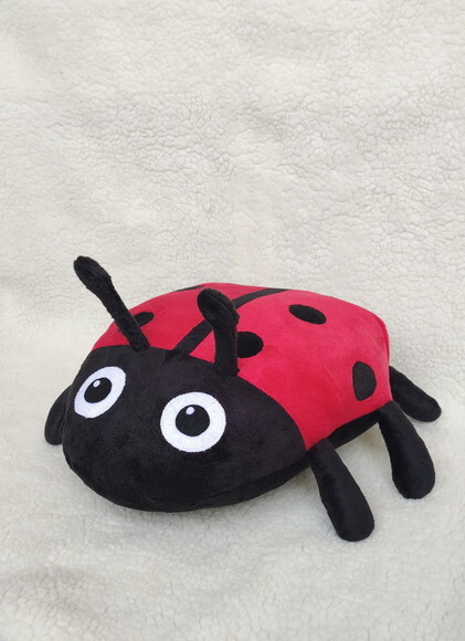 Almofada Joaninha de Pelúcia