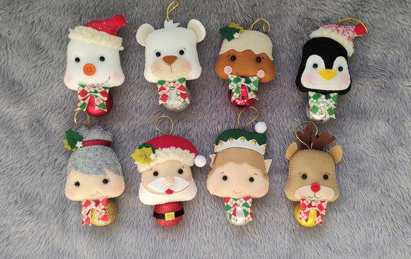Enfeite Árvore de Natal de Feltro 8 Peças com Bolas de Natal