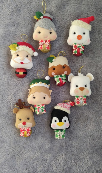 Enfeite Árvore de Natal de Feltro 8 Peças com Bolas de Natal