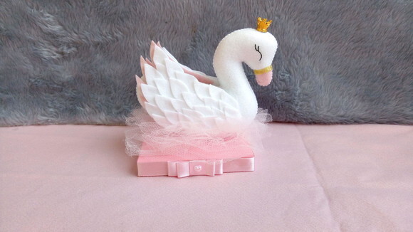Kit 10 Centros de Mesa Cisne de Feltro