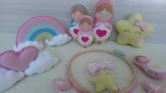 Kit Decoração quarto de bebê Tema Matrioska e Lembrancinha