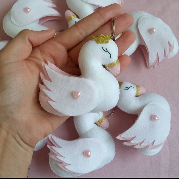 Lembrancinha Chaveiro Cisne em Feltro | Kit 15 Unidades