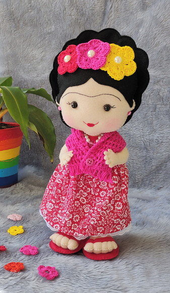Boneca Frida Khalo de Feltro