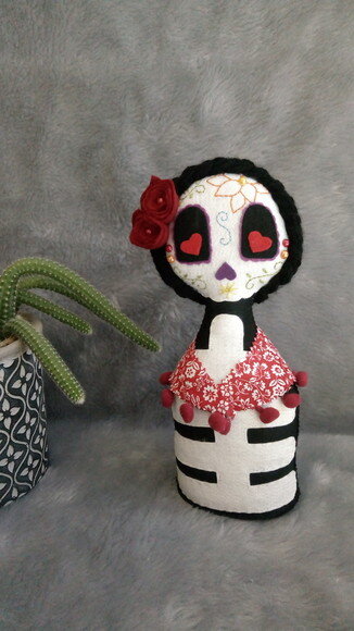 boneca Caveira Mexicana de Feltro