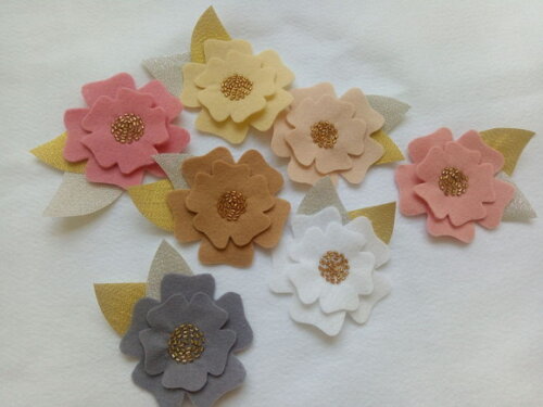 Apliques Flor de Feltro(15 pecas)