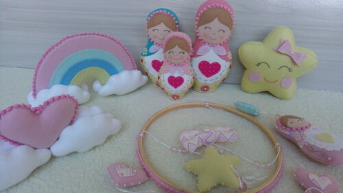 Kit Decoração quarto de bebê Tema Matrioska e Lembrancinha