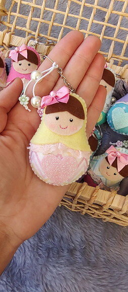 Kit Decoração quarto de bebê Tema Matrioska e Lembrancinha