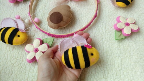Móbile de Berço Abelhinha de Feltro Quarto de Bebê