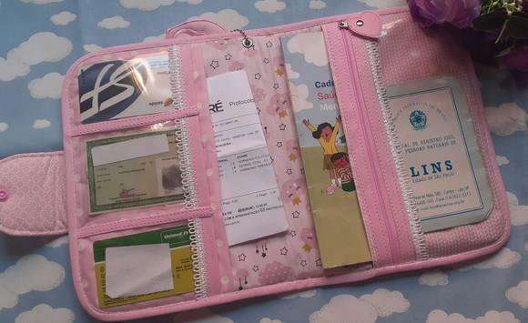 Capa de Carteirinha de vacinação chuva de benção com bolsos