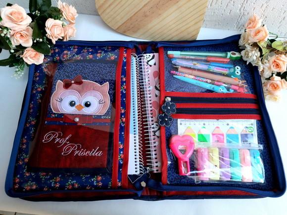 Capa organizadora com bolsos corujinha