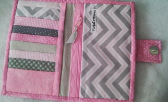 Carteira rosa e cinza patchwork