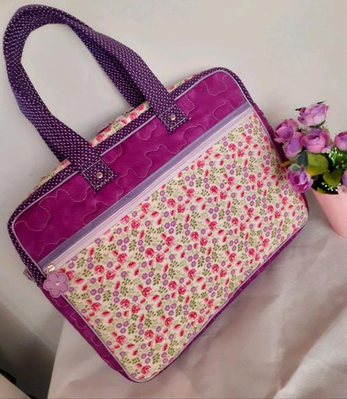 Kit bolsa +frasqueira coruja roxa