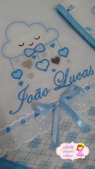kit fraldas + toalha Chuva de benção