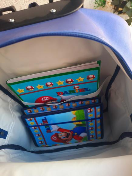 Mochila de Rodinhas e Estojo Mario